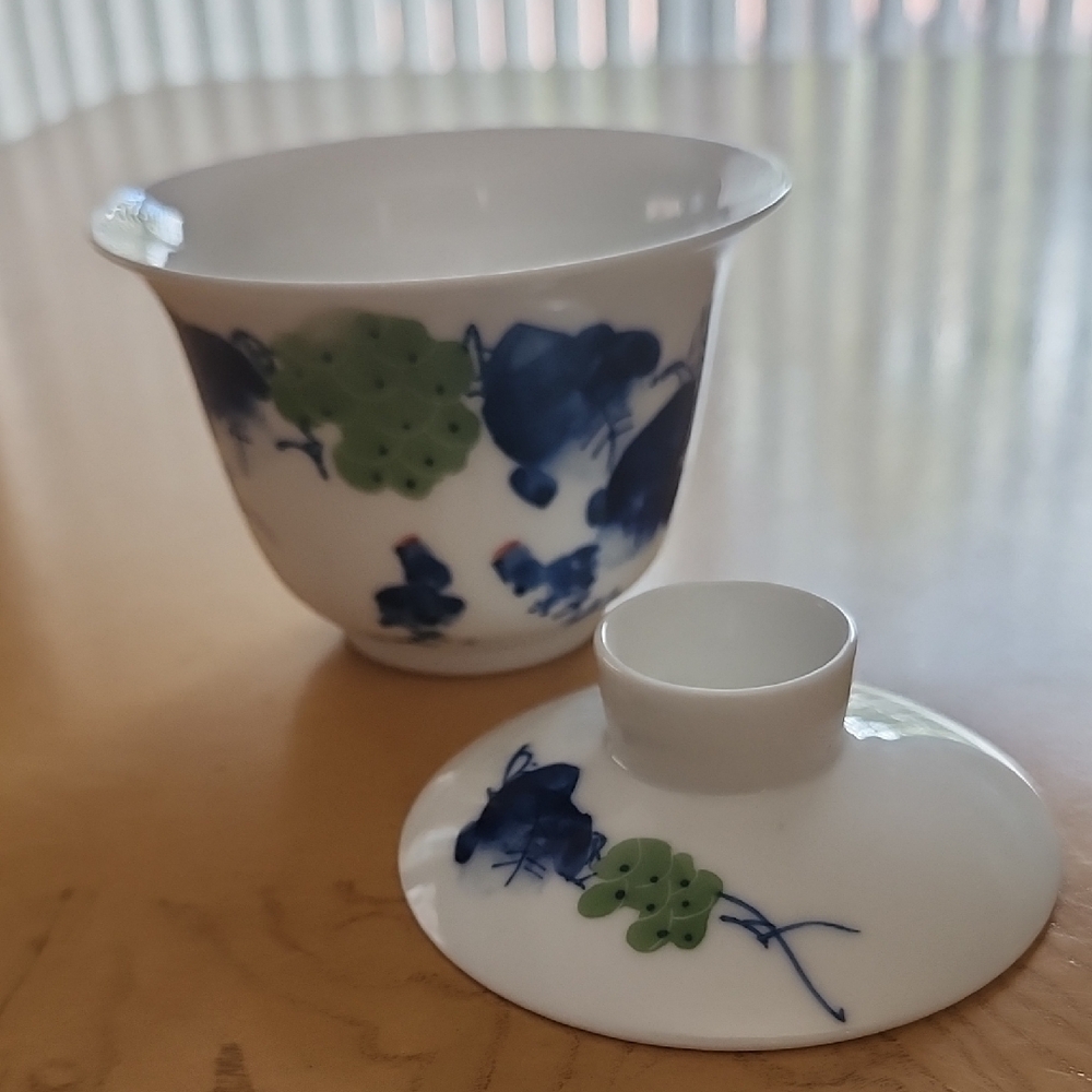 Authentic RL Jingdezhen Porcelain Gaiwan - Traditional Chinese Tea Steeper - Picture 2 of 4